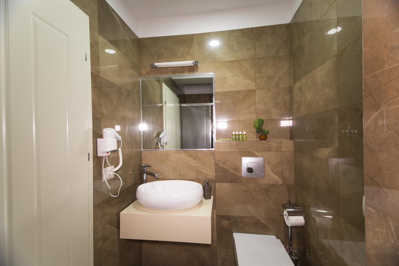 Tako - Hotel Tirana