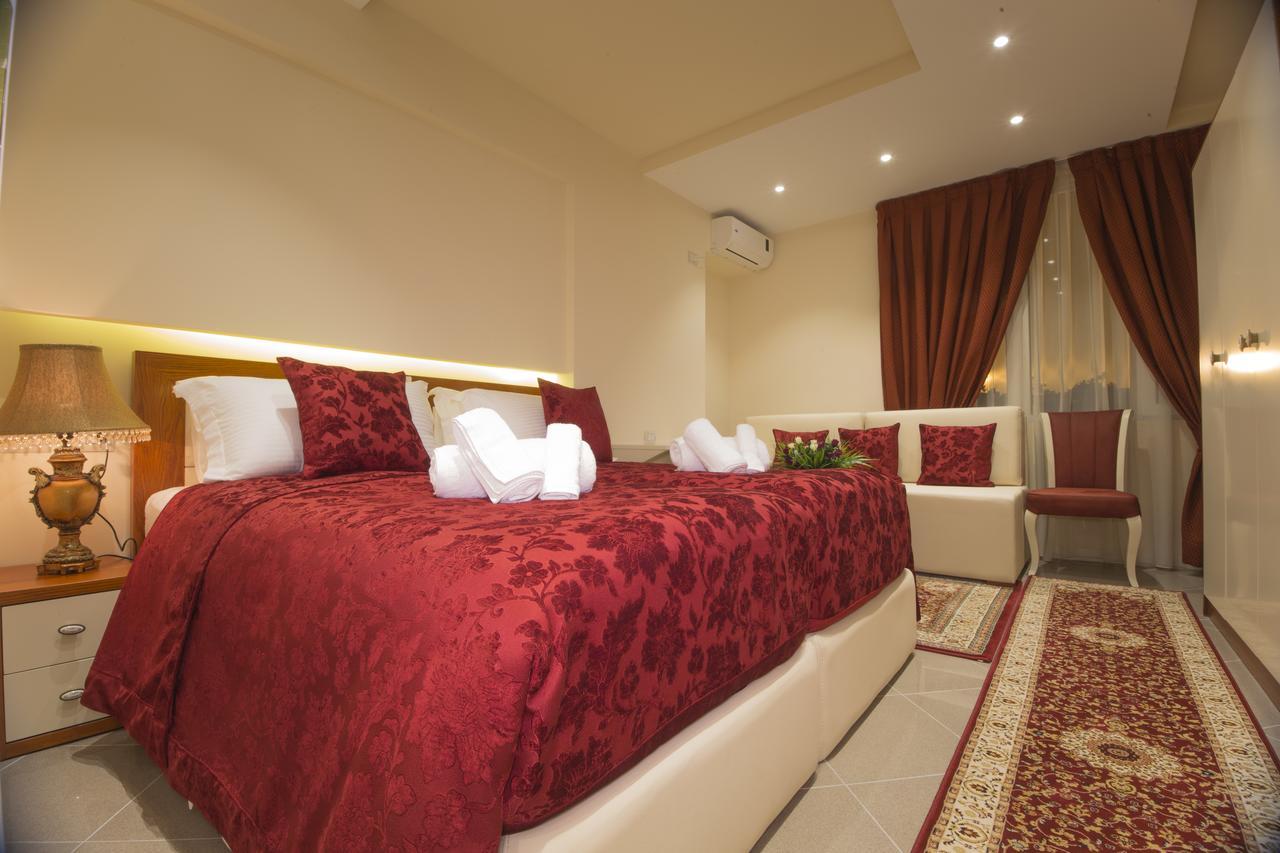 Tako - Hotel Tirana