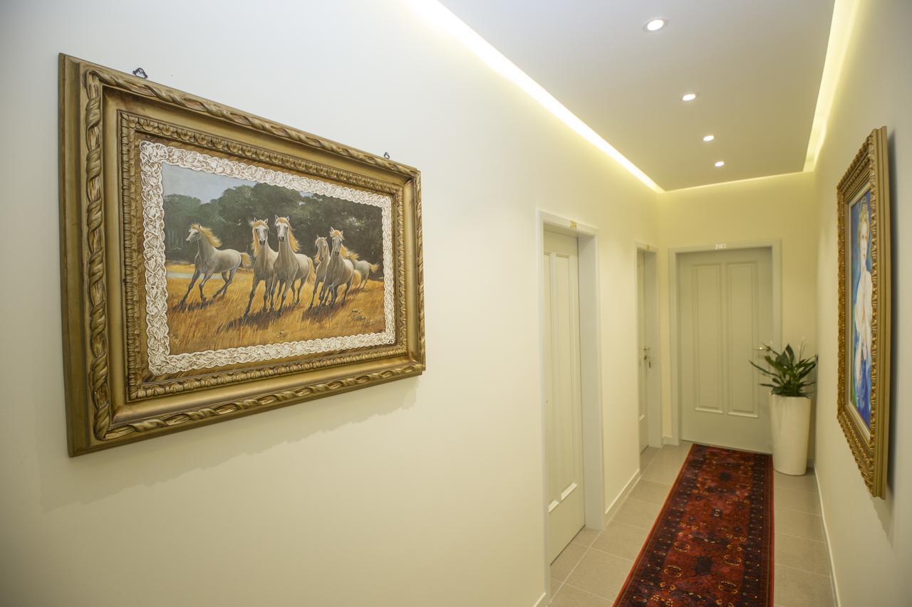 Tako - Hotel Tirana